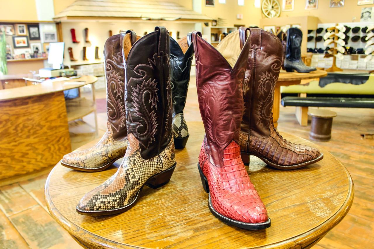 **Personal Shopping Experience at Alberta Boot Co.** | Powered by Givergy